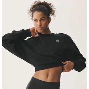 ALO Yoga Cropped Accolade Crewneck Black Sweatshirt XS perfect condition
